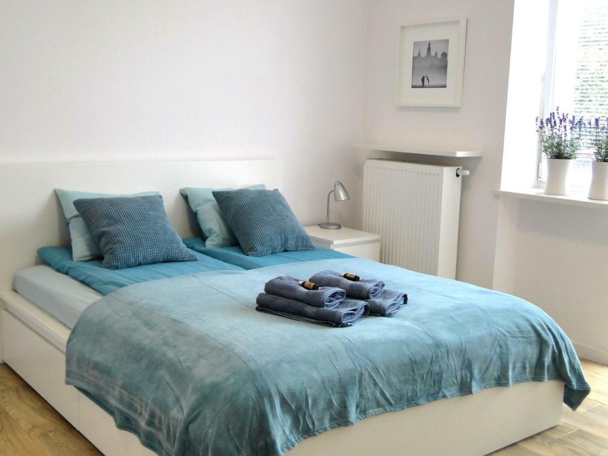 Cosmic Apartment Warsawa Bagian luar foto