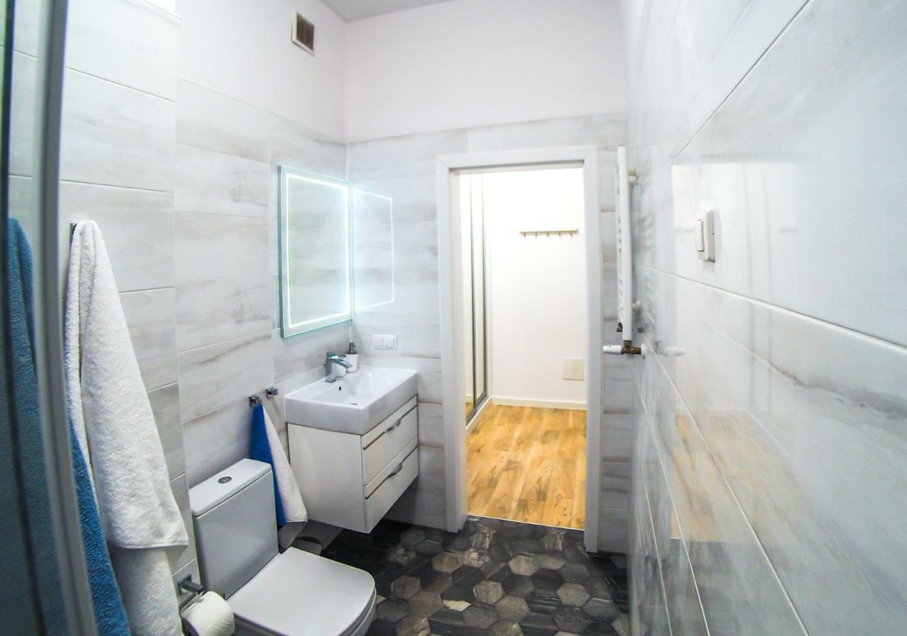 Cosmic Apartment Warsawa Bagian luar foto